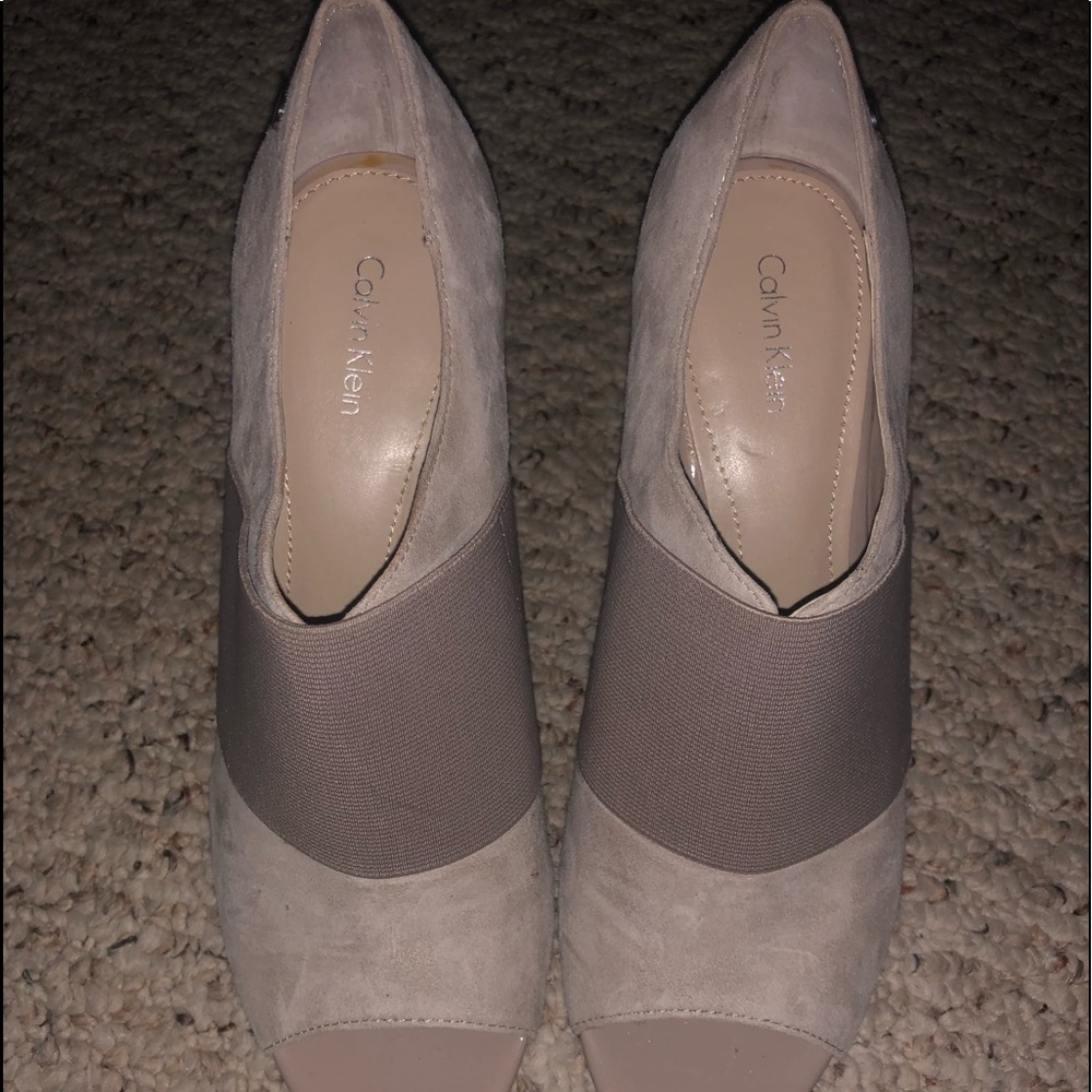 gray calvin klein heels, slightly worn